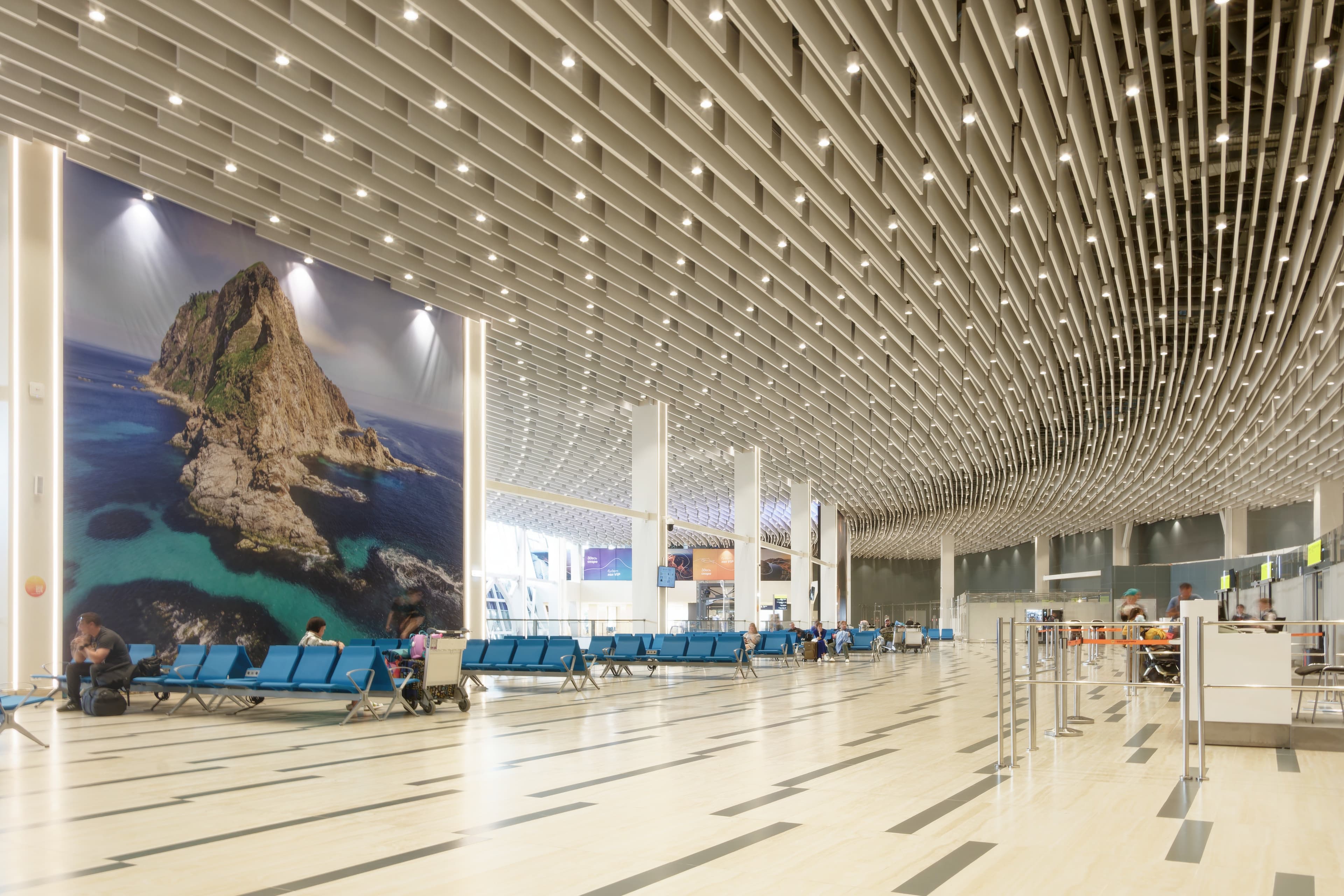 Международный аэропорт Южно-Сахалинска - фото 3