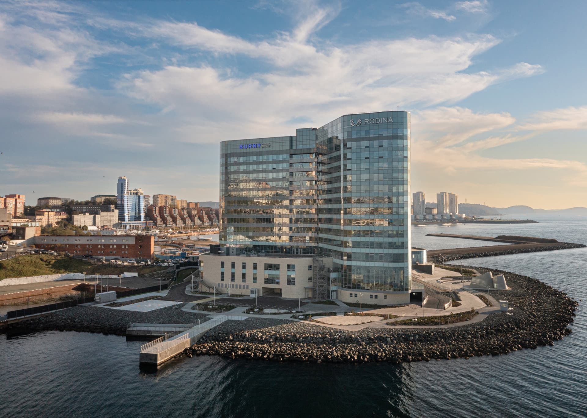 Бурный (Многофункциональный комплекс) - фото 1